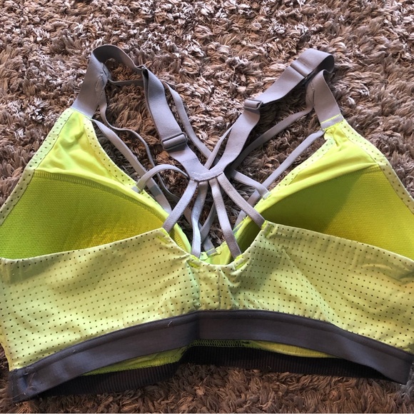 Victorias Secret VSX Strappy Sports Bra - Lime Green Sz 36D - Picture 2 of 3